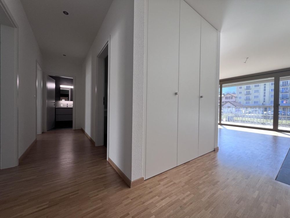 Appartement à louer de 4.5 pièces dans un immeuble construit récemment - Bild 4