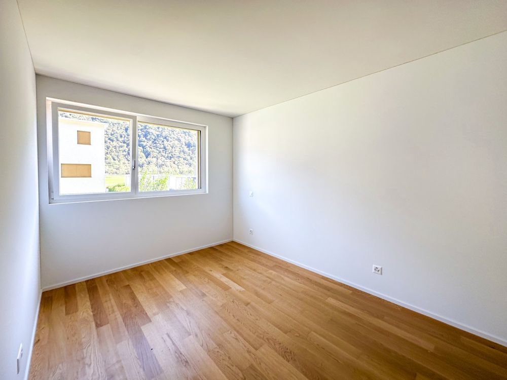 Elegante 2.5 locali con terrazzo a Lumino (TI) - Bild 7