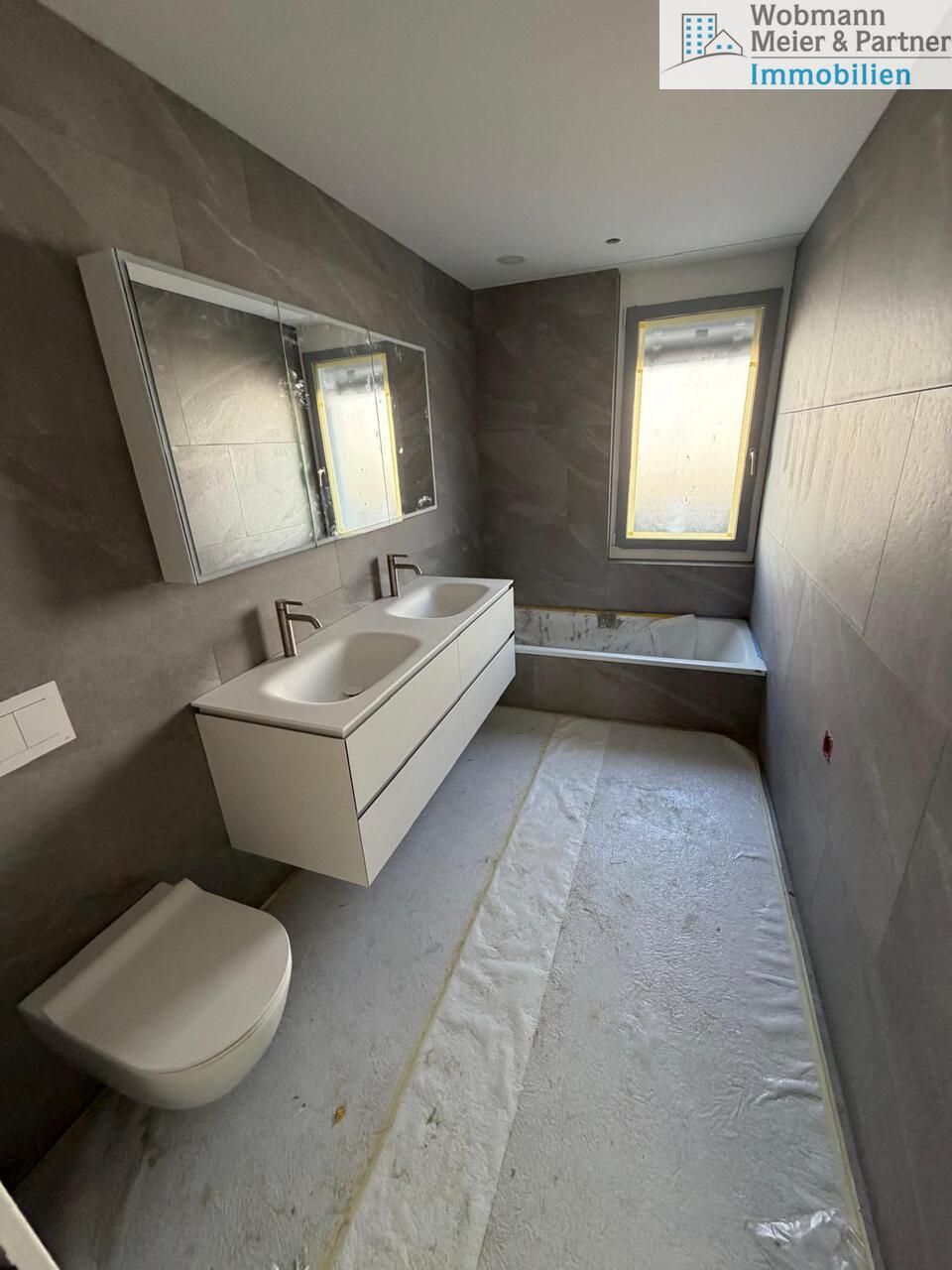 Exklusive 4.5-Zimmer-Attikawohnung mit schönster Aussicht - Badezimmer