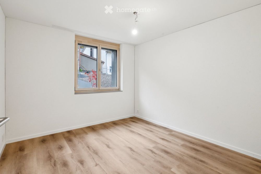 Erstvermietung – Wohnen am Sonnenberg: Moderne 5.5-Zimmer-Wohnung mit grosser Aussenfläche - Bild 12