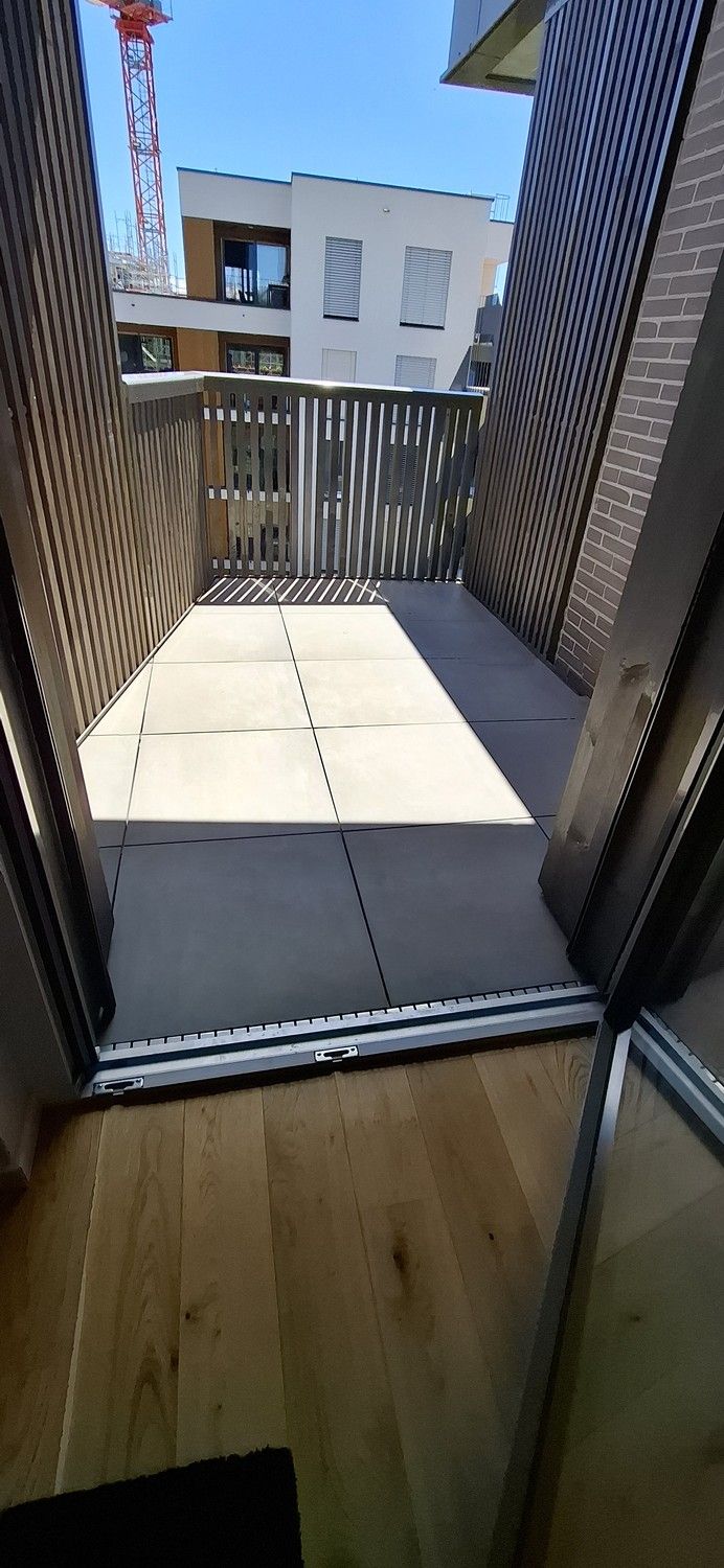 1 pièce meublée, app. neuf, moderne, 110m2, 2-éme étage - Bild 5