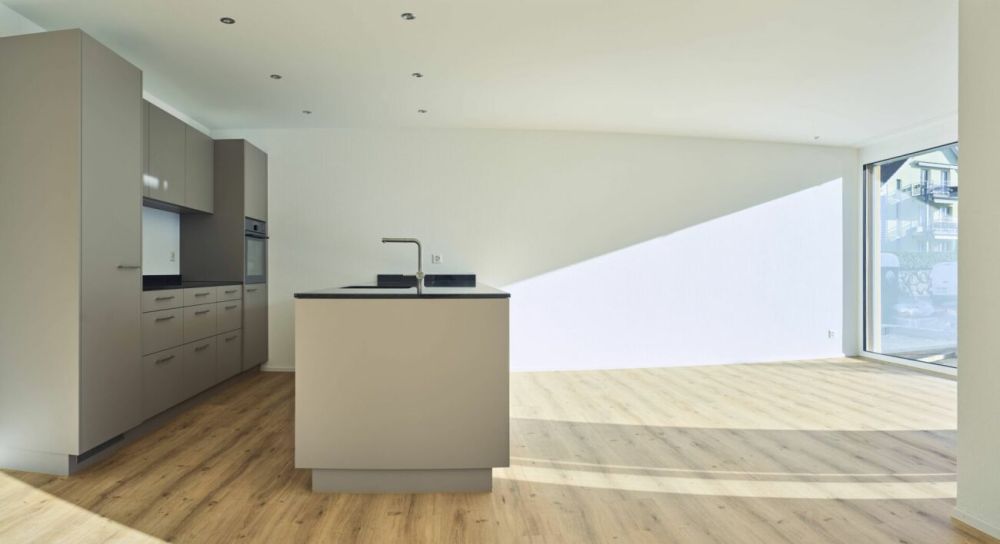 Grosszügig wohnen mit Sitzplatz! - Bild 1