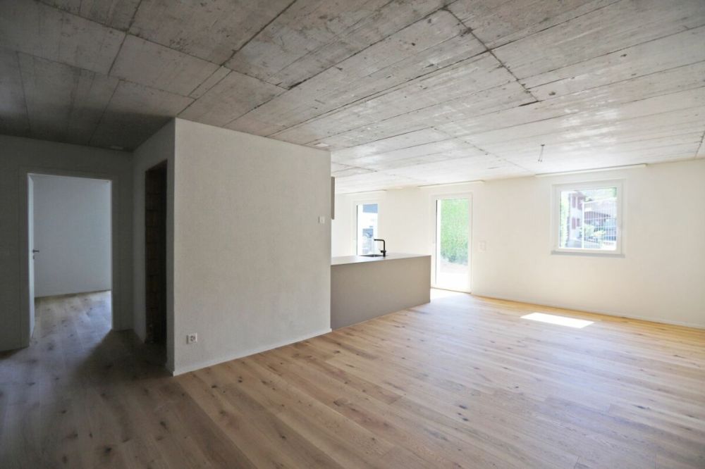 Neubau 3.5-Zimmerwohnung mit sonnigem Sitzplatz! - Bild 2