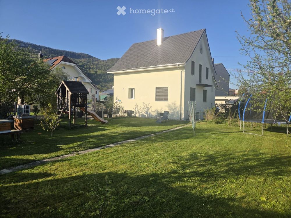 6.5-Zimmer-EFH mit Garten & 4 Aussenparkplätzen - Bild 2