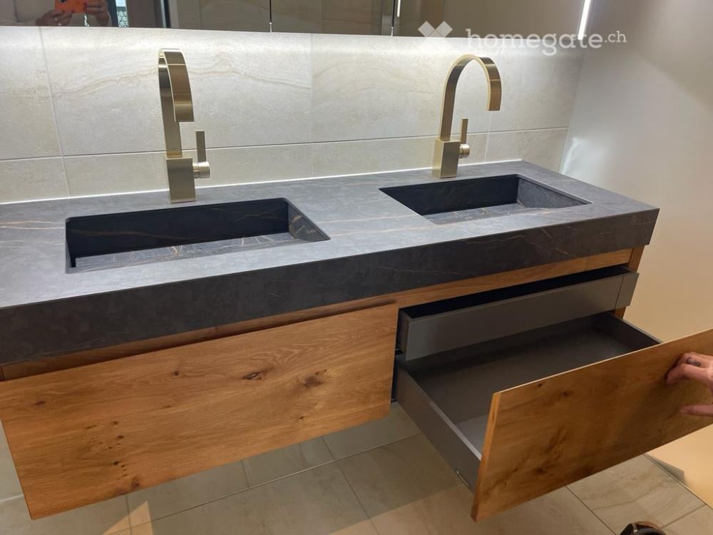 Luxuriös wohnen im 22. Stock / living on top on 22nd floor - Bild 9