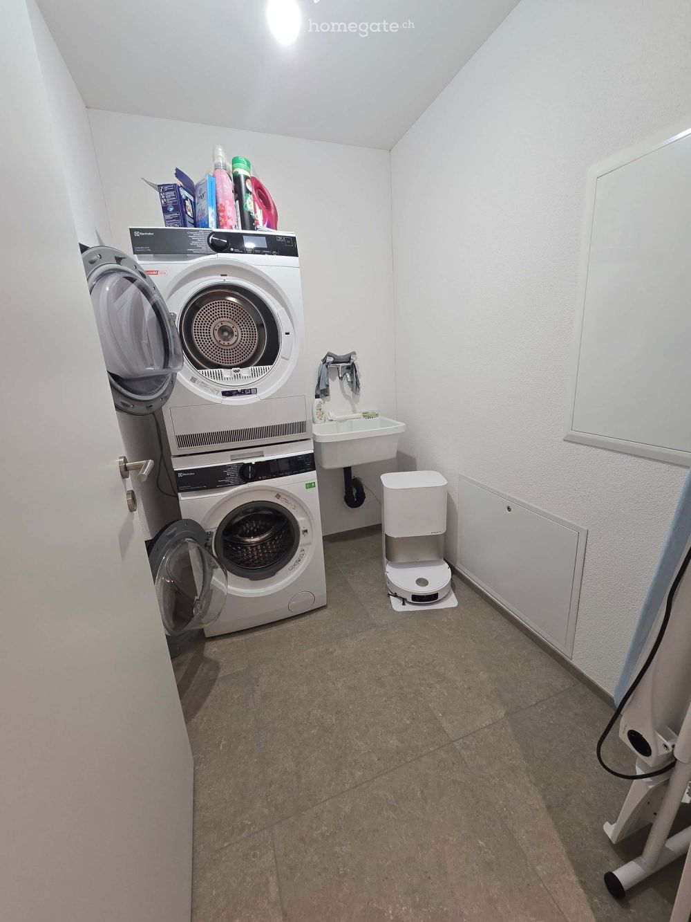 3.5 Zimmer Attika mit Blick auf Schloss Wildegg inkl. 2 Garagenplätze - Bild 11