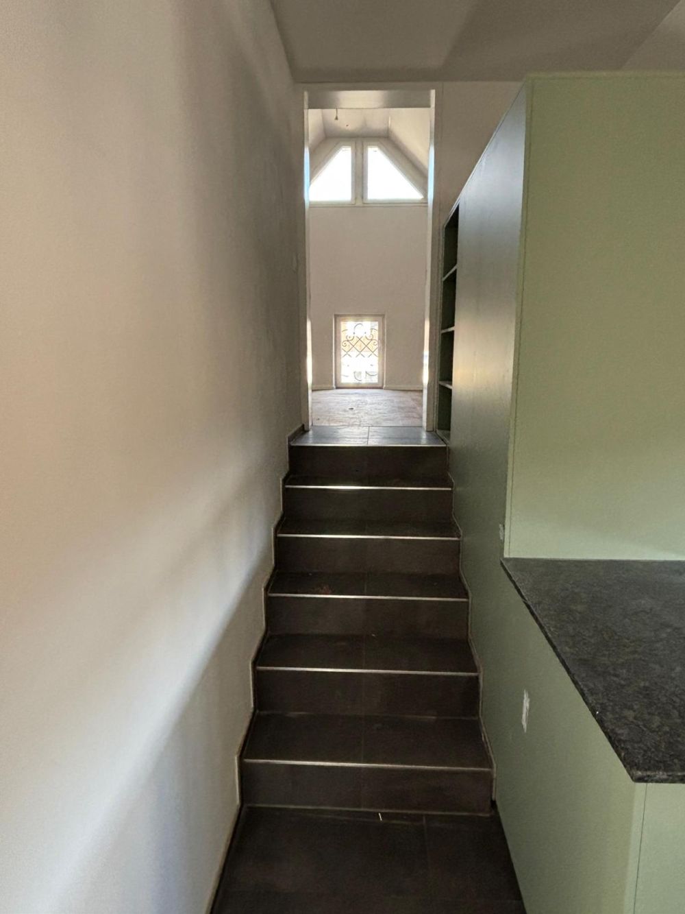 Wunderschöne Dachwohnung mit grosszügiger Terrasse und schöner Sicht - Bild 6