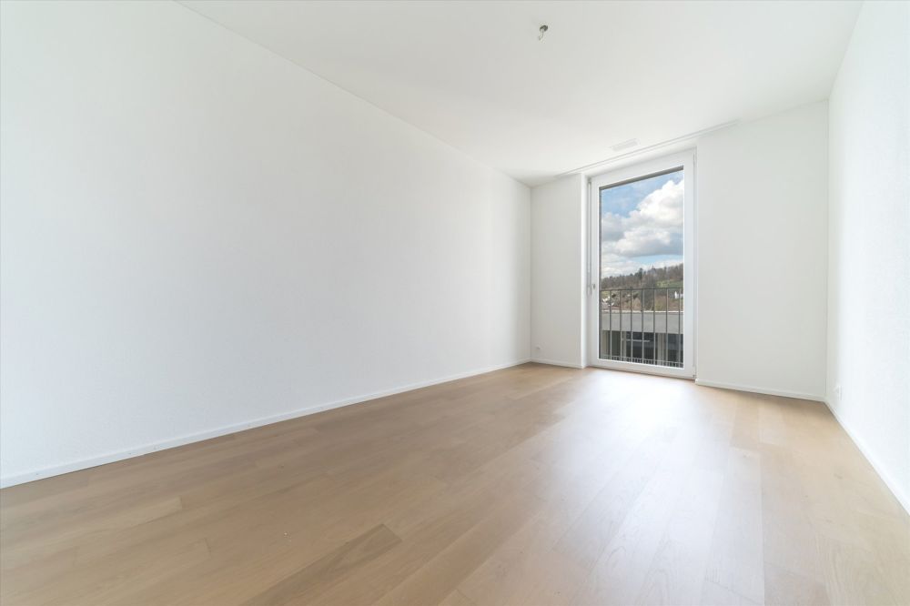 Topmoderne Wohnung direkt beim Bahnhof Suhr - Zimmer