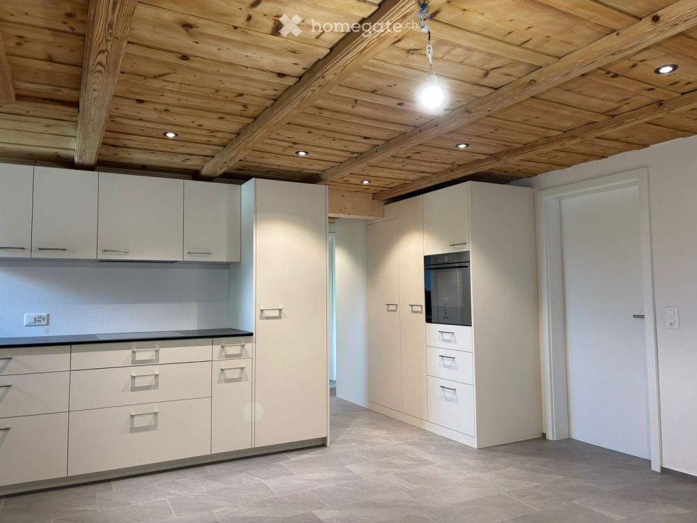 Erstvermietung nach Renovation per sofort o.n. Vereinb. - Bild 2