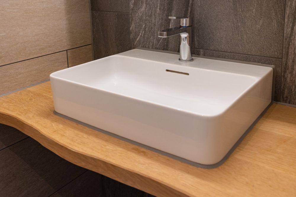 Moderne 2.5-Zimmer-Langzeit-Ferienwohnungen im Dorfkern von Näfels - Bild 8