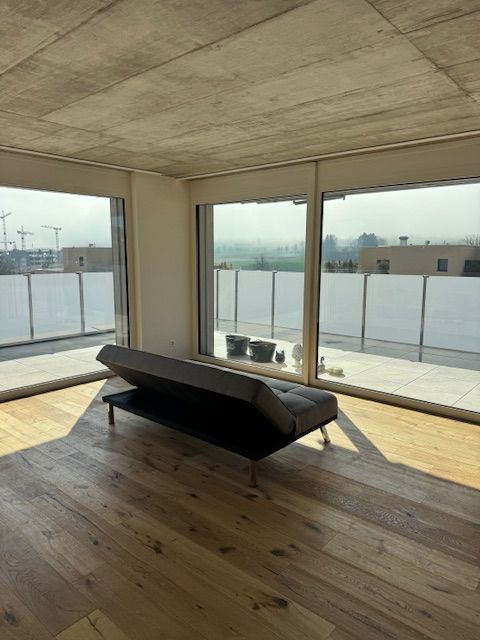 Ab sofort  - 65 m2 grosse, tolle 2.5 Zi Attika mit 60 m2 Dachterrasse - Bild 6