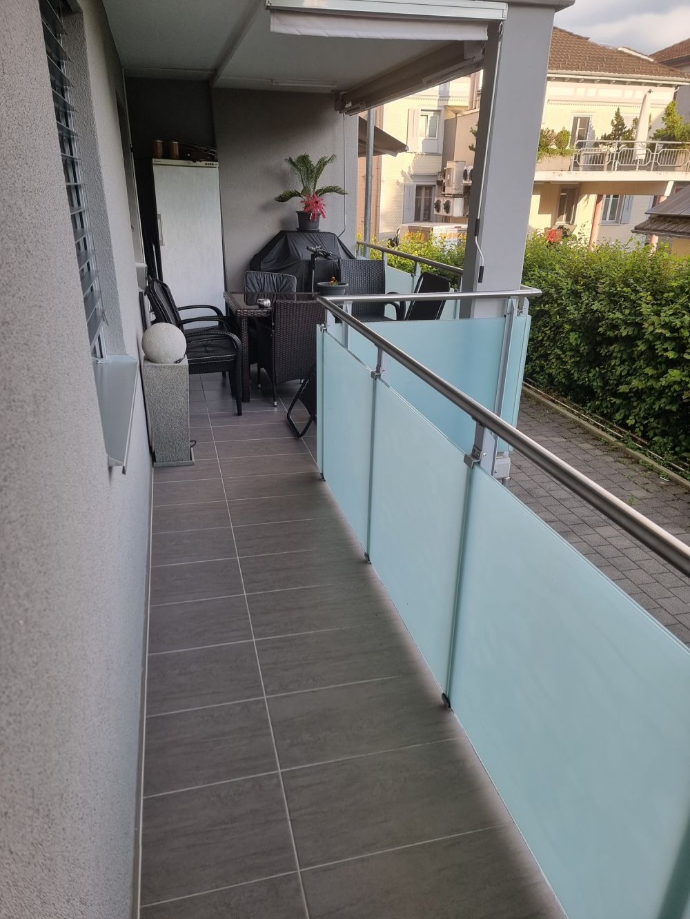 Helle 4.5-Zimmer-Wohnung mit zwei Balkonen an ruhiger Lage - Bild 4