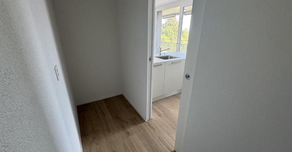 05635 - Appart. 3½ PCES - IMP. CHAMP-RIOND 12 - MATRAN - Appartement 3.5 pièces - image - 9