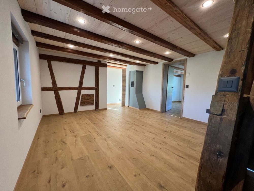 Lichtdurchfluteter Traum-Altbau 2024 60 m² Wellness-Schlafzimmer mit Sauna  in Hugelshofen - Bild 13