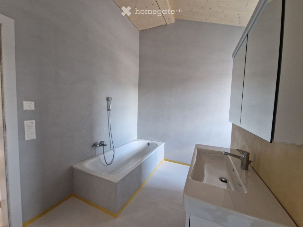 Neubezug,  4½-Zimmer-Maisonettewohnung Zweifamilienhaus - Bild 3