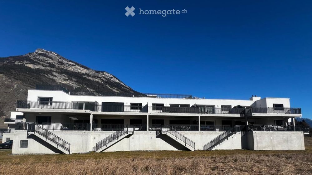 Appartement neuf de 2.5 pièces à Saxon, calme et lumineux en été - Bild 1