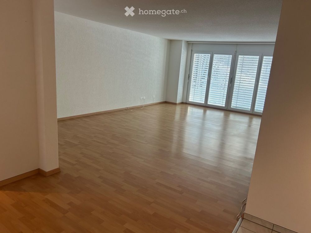 Wunderschöne 4.5 Zimmer Wohnung - Bild 1