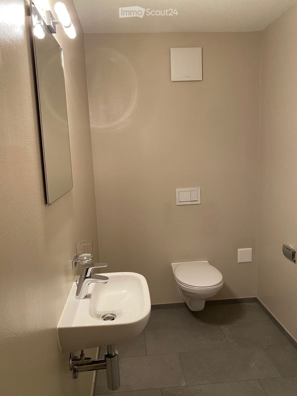 Moderne 4.5-Zimmer-Dachwohnung mit Balkon in Jegenstorf – ab September 2026 verfügbar - Bild 4