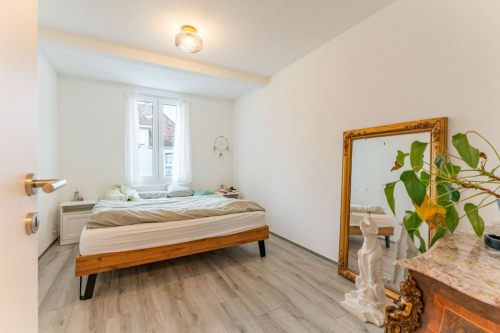 Traumwohnung an ruhiger Lage und guter ÖV-Anbindung - Bild 5