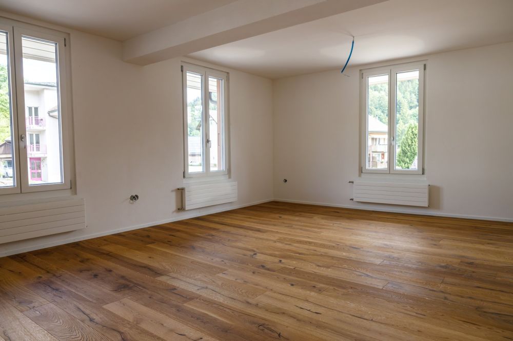 Erstvermietung nach Totalsanierung – Helle 4-Zimmer-Wohnung im Obergeschoss - Bild 2