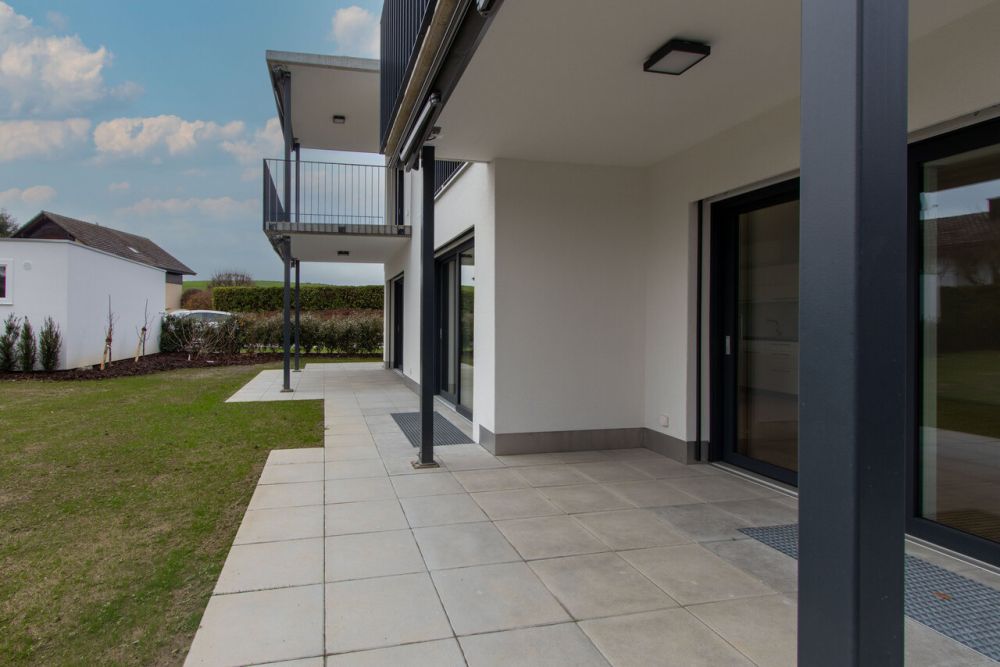 Modernes 7.5-Zimmer-Neubauhaus in Ponthaux - Eleganz & Komfort - Bild 2