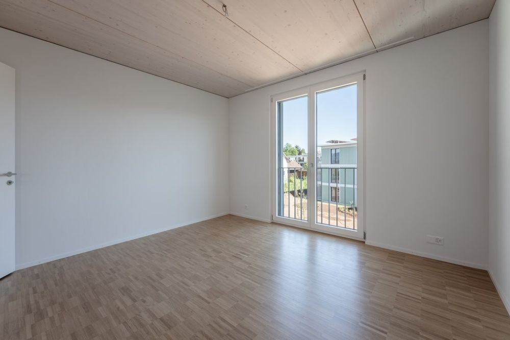 Attraktive 4.5 Zimmer-Wohnung mit grosszügigem Balkon zu vermieten! - Zimmer 2