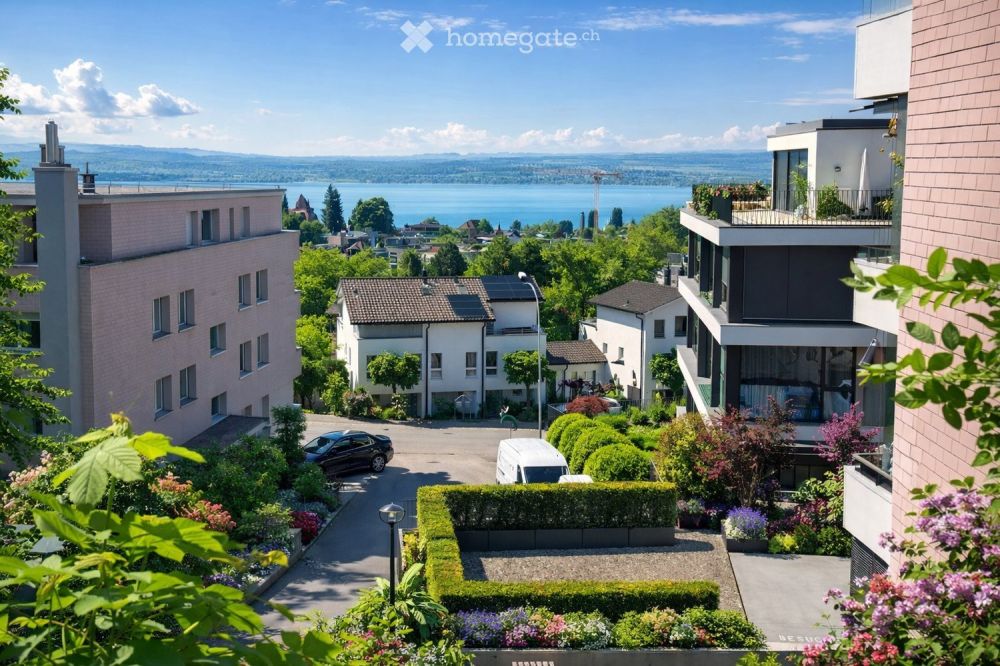 Erstbezug nach Renovation: 3.5-Zimmer-Wohnung mit Seesicht & Garage in Zug - Bild 1
