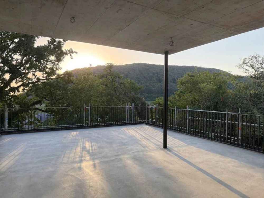 Premium-Terrassenwohnung in Beringen: 143 m², 80 m² Terrasse, Erstbezug - Bild 1