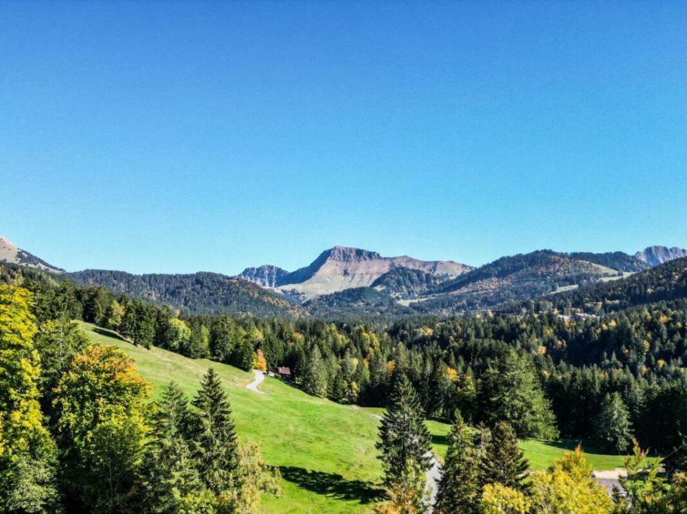 Villa de standing neuve avec une magnifique vue ! - Bild 4