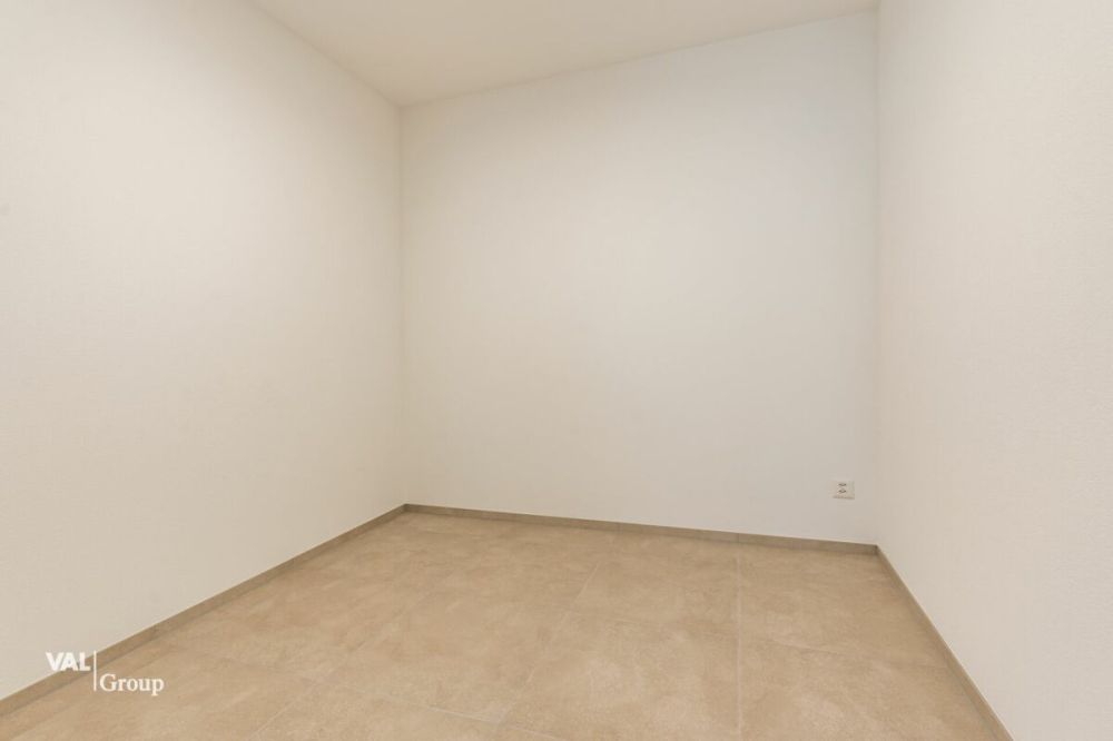 Grossräumige 2.5 Zimmer Wohnung mit grosszügiger Gartenfläche - Bild 9