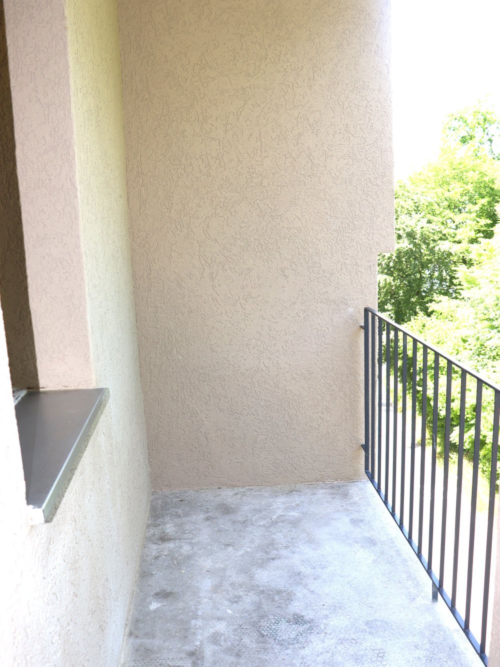 Erstvermietung nach Totalsanierung - grosszügige 3.5 Zi.-Wohnungen mit Balkon - Bild 12