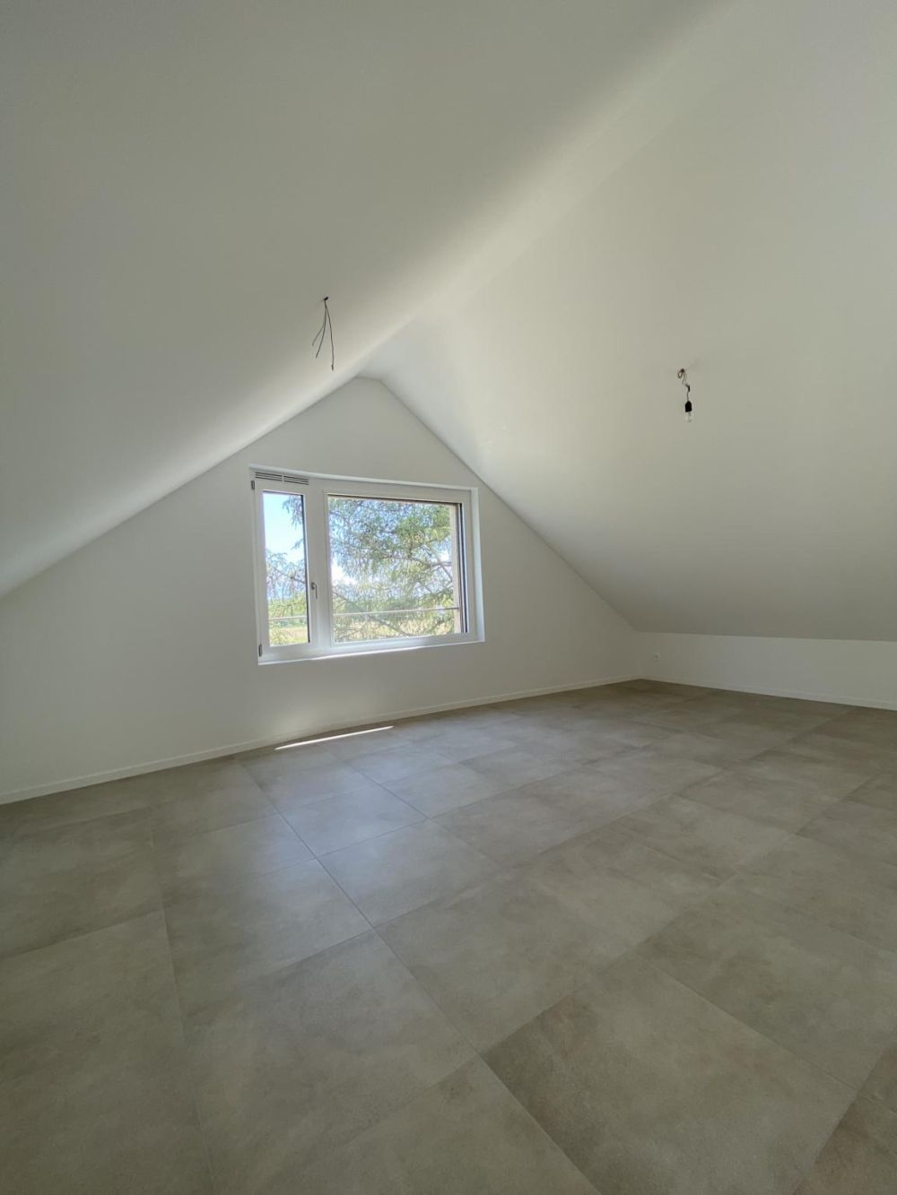 Magnifique appartement récent de 4.5 pièces aux combles à Eysins - Bild 4
