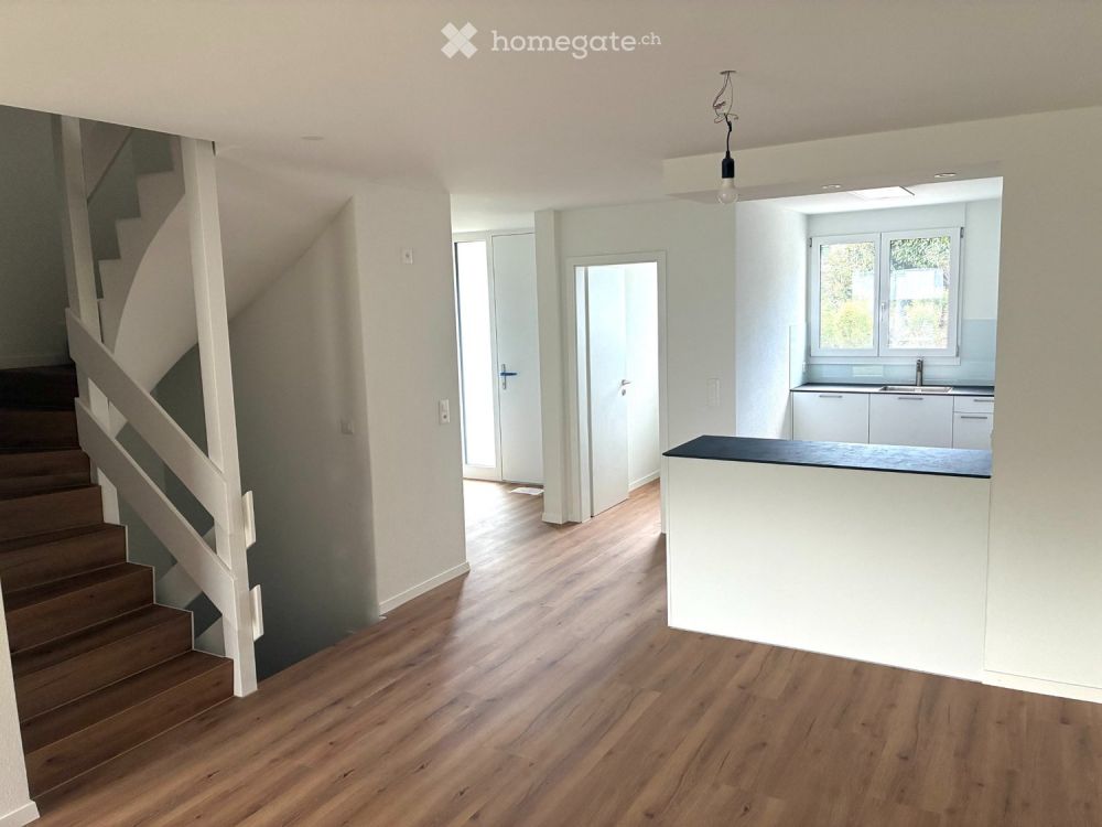 5.5-Zimmer Reihen-EFH - Erstvermietung nach Totalsanierung - Bild 1