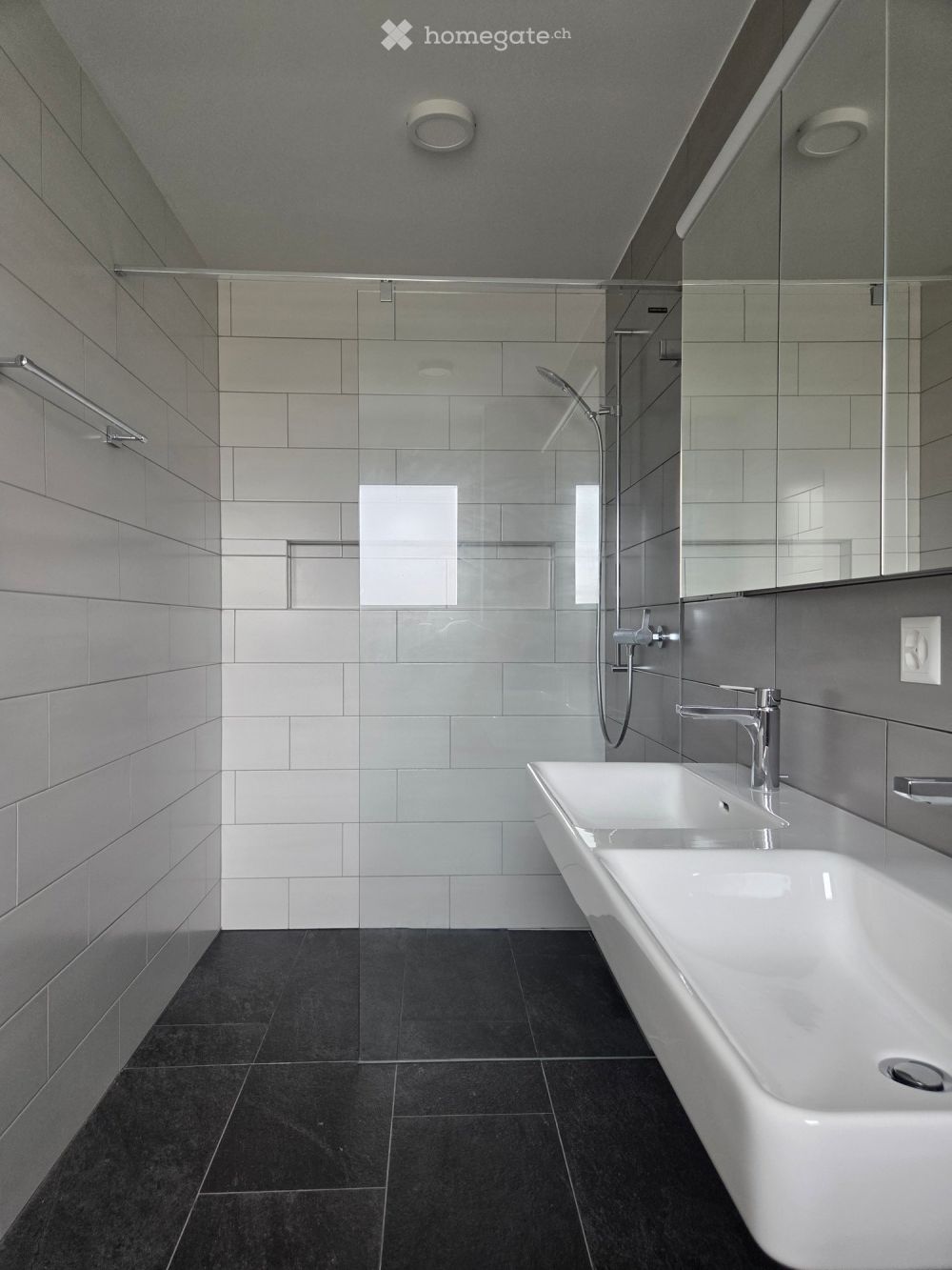 Zweitvermietung von einer neuwertigen 4.5 Zimmer-Wohnungen in Susten (2. OG) - Bild 3