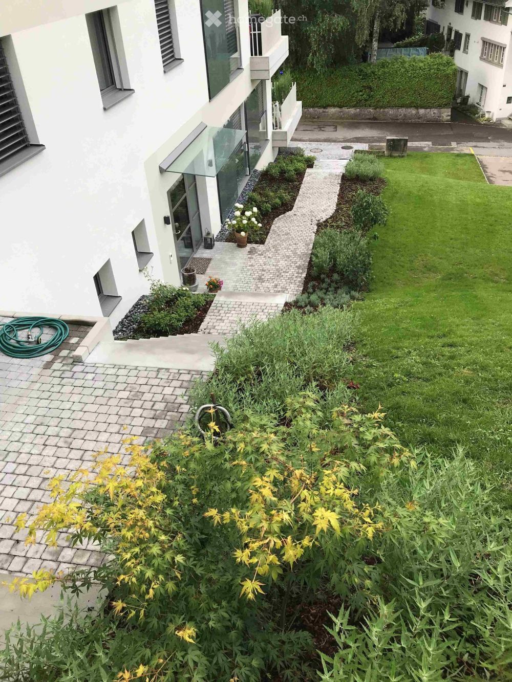 Exklusive 4.5 bis 5-Zimmer-Maisonettewohnung in einem 2-Fam. Haus mit einmaliger See- und Bergsicht - Bild 13