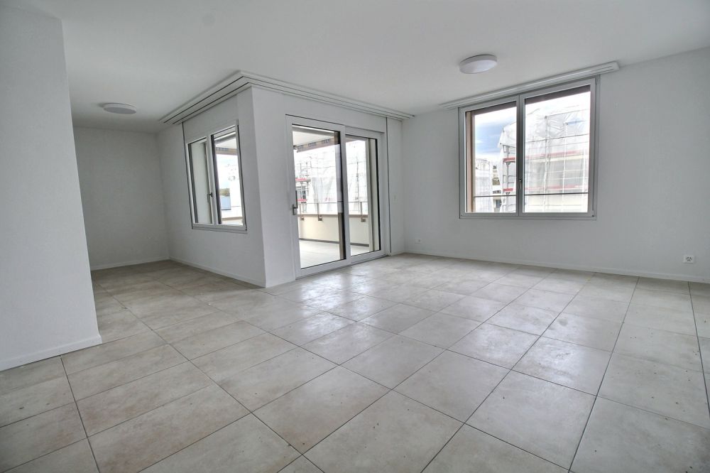 Appartement neuf de 2.5 pièces en attique ! - Séjour