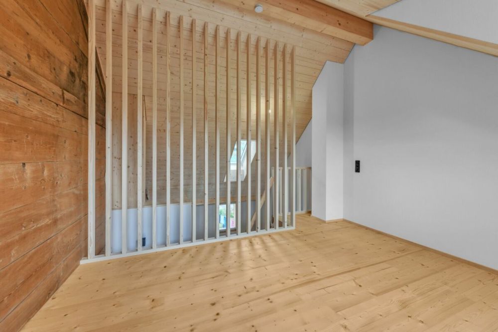 Einziehen und wohlfühlen: Charmanter 3.5-Zimmer-Hausteil, kernsaniert und bezugsbereit in Bazenheid - Bild 11