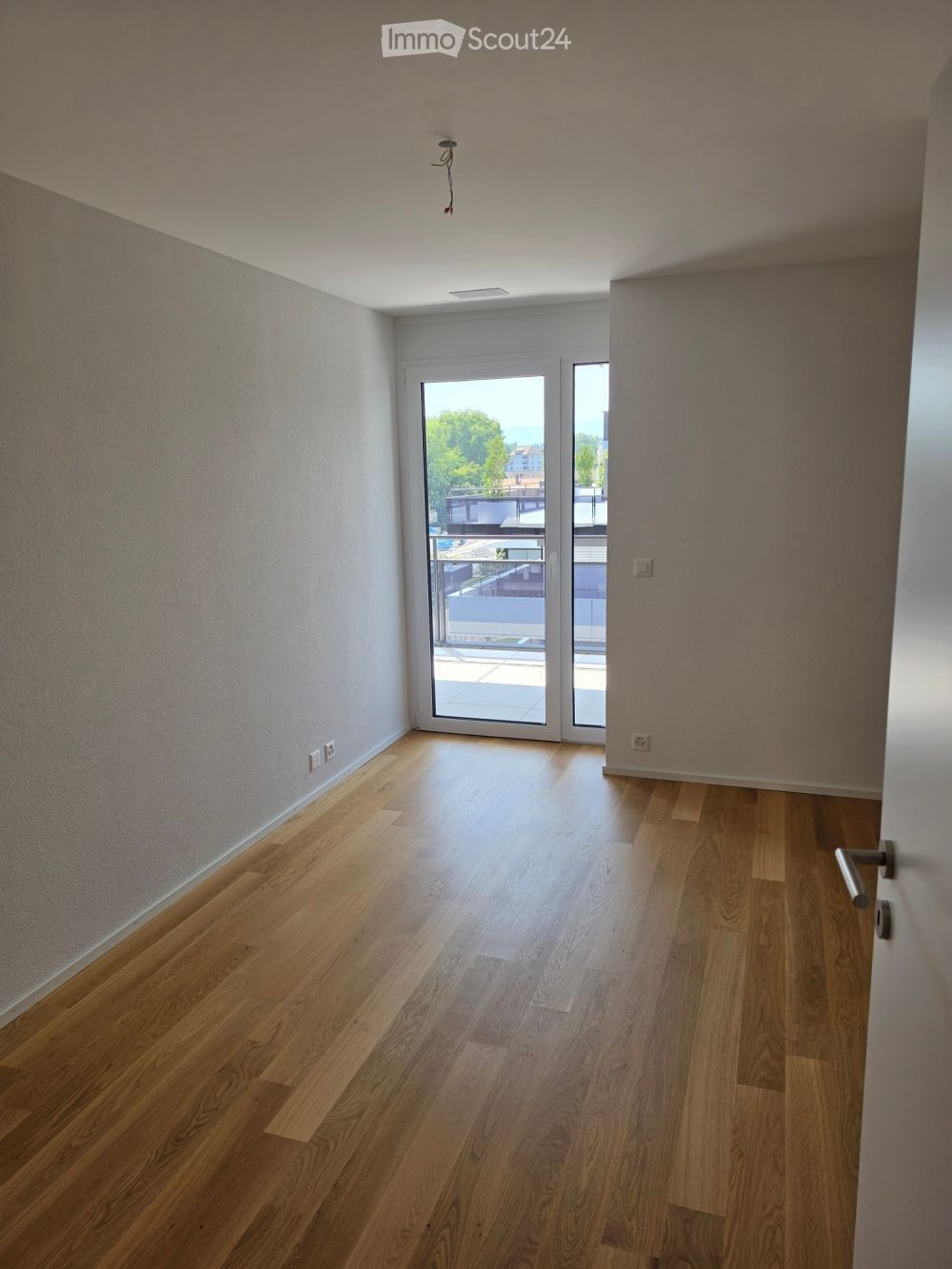 Prachtvolles 3.5-Zimmer-Neubau mit Balkon in Rolle - Bild 5