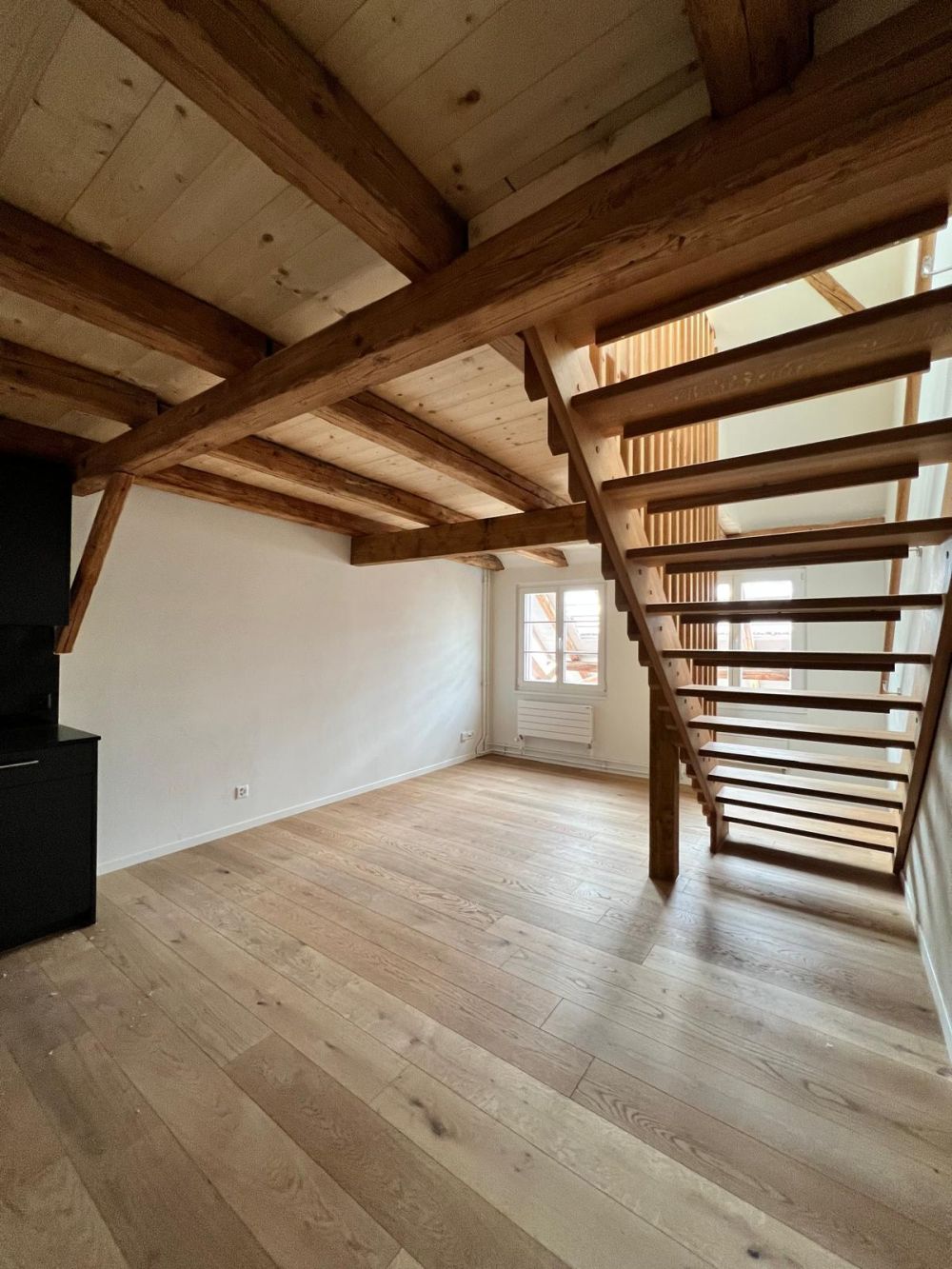 Stilvolle 2.5-Zimmer-Maisonette-Wohnung mit Gartensitzplatz - Bild 8