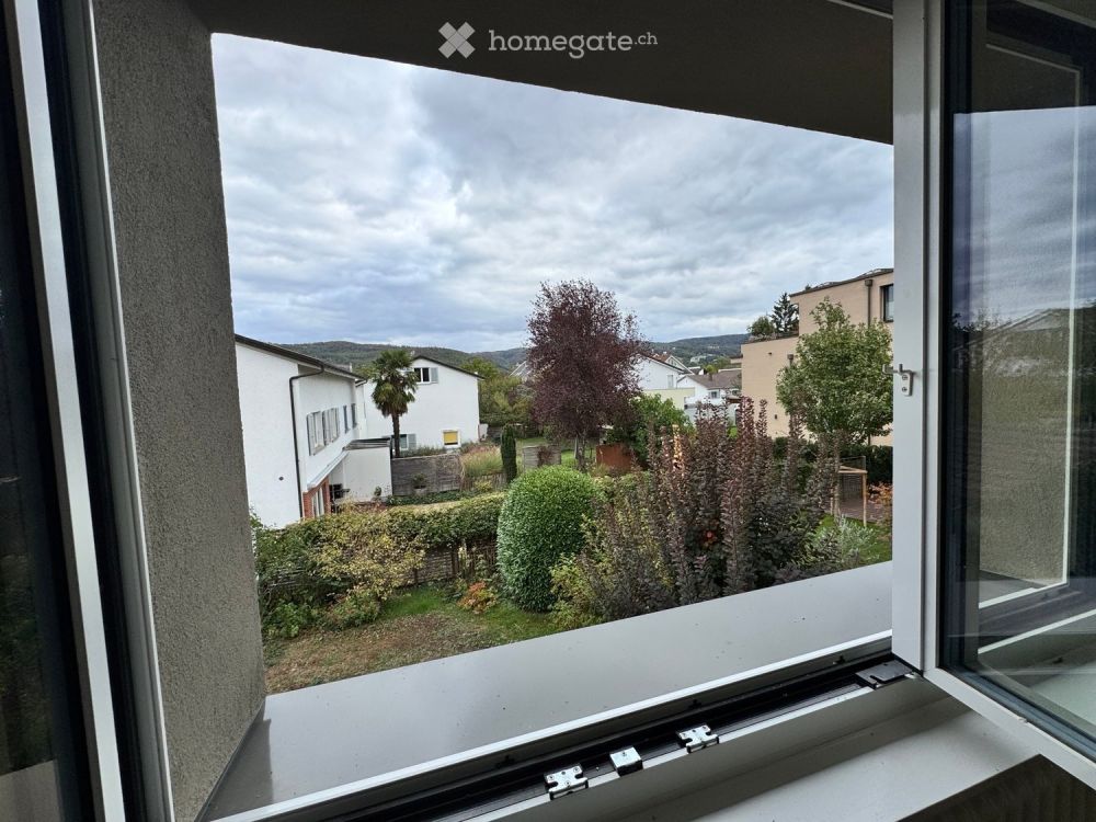 Erstvermietung nach umfassender Sanierung - Reiheneinfamilienhaus in Reinach BL - Bild 2