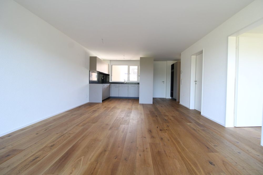 Moderne 2.5-Zimmer-Wohnung mit herrlichem Ausblick - Bild 5