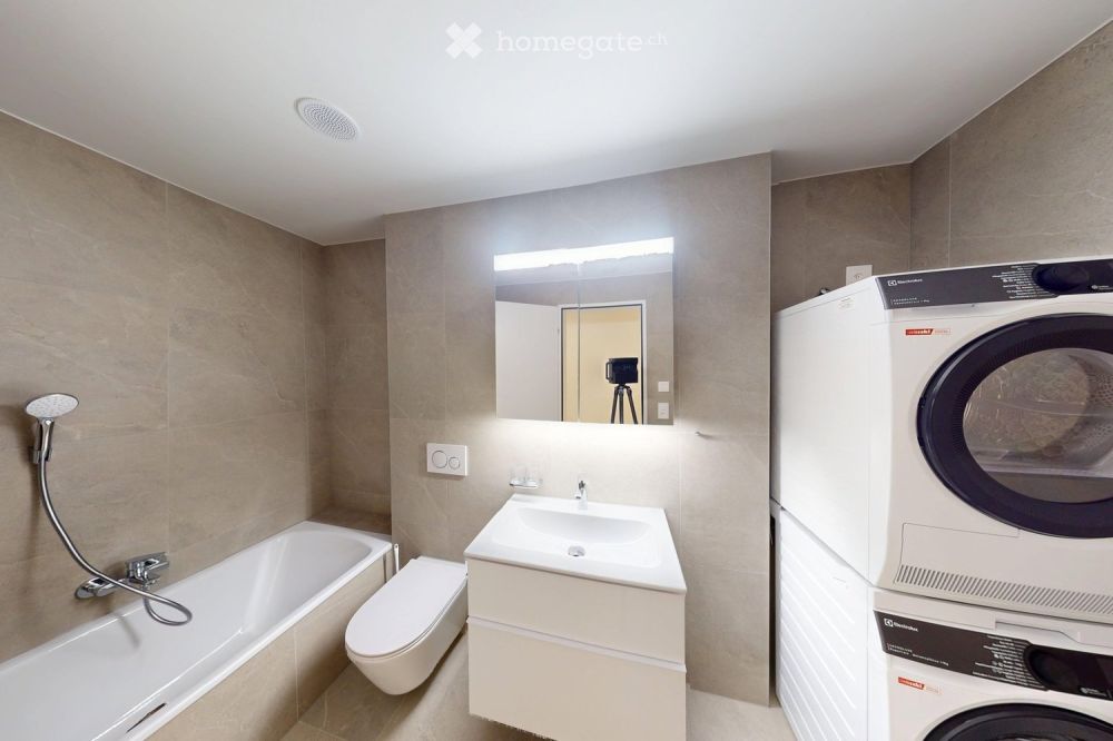 Erstvermietung – Wohnen am Sonnenberg: Moderne 5.5-Zimmer-Wohnung mit grosser Aussenfläche - Bild 7