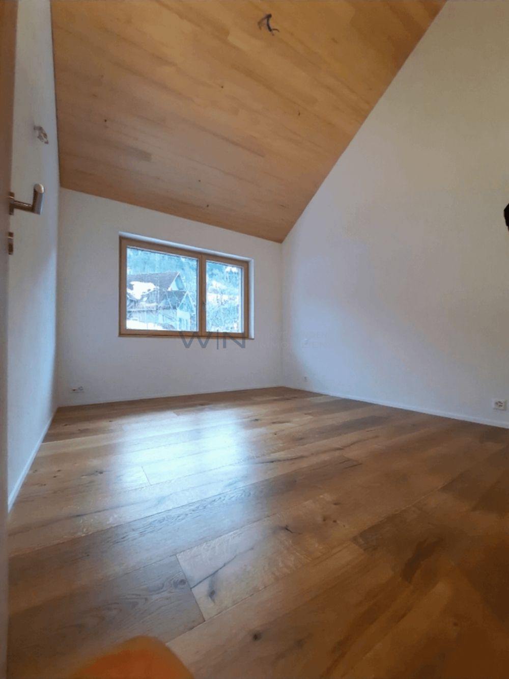 Der Schlüssel zum Glück: Ihre neue Adresse - 4 Zimmer im OG