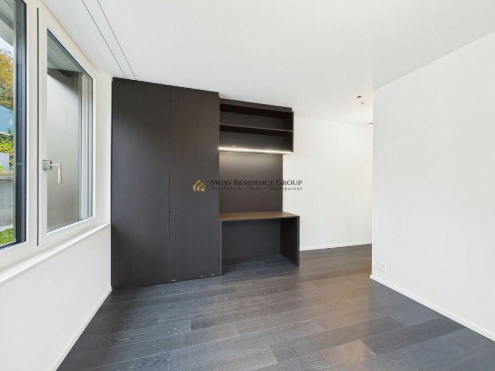 Privilegiert wohnen am Zürichsee mit: 5.5-Zimmer-Residenz mit Privatpool, Garten, See-und Bergsicht - Bild 13