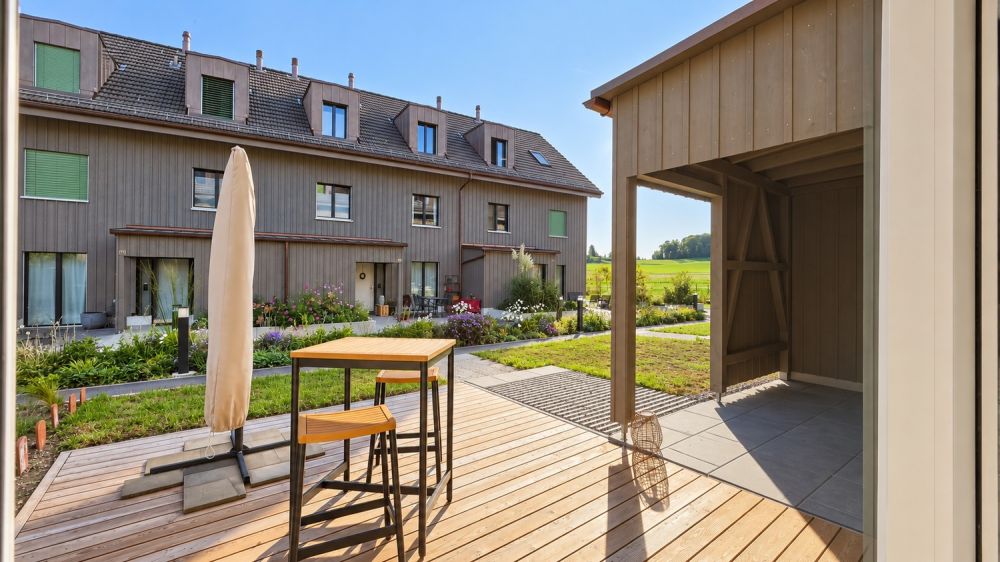 Modernes 6.5-Zimmer-Haus mit Garten und zwei Tiefgaragenplätzen - Bild 10