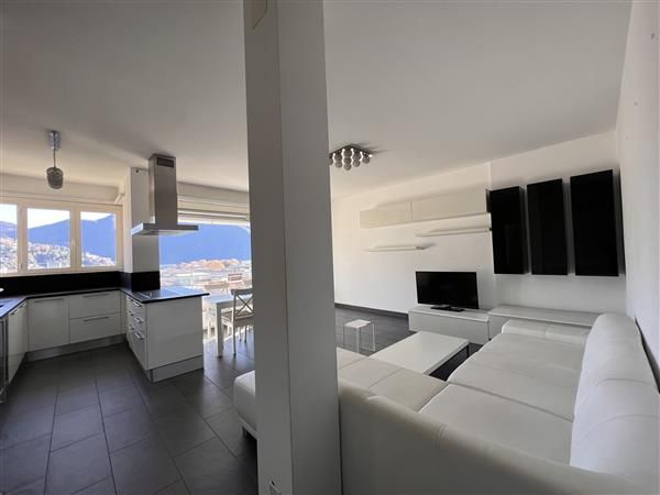 Lugano: Appartamento arredato  2.5 locali - Soggiorno