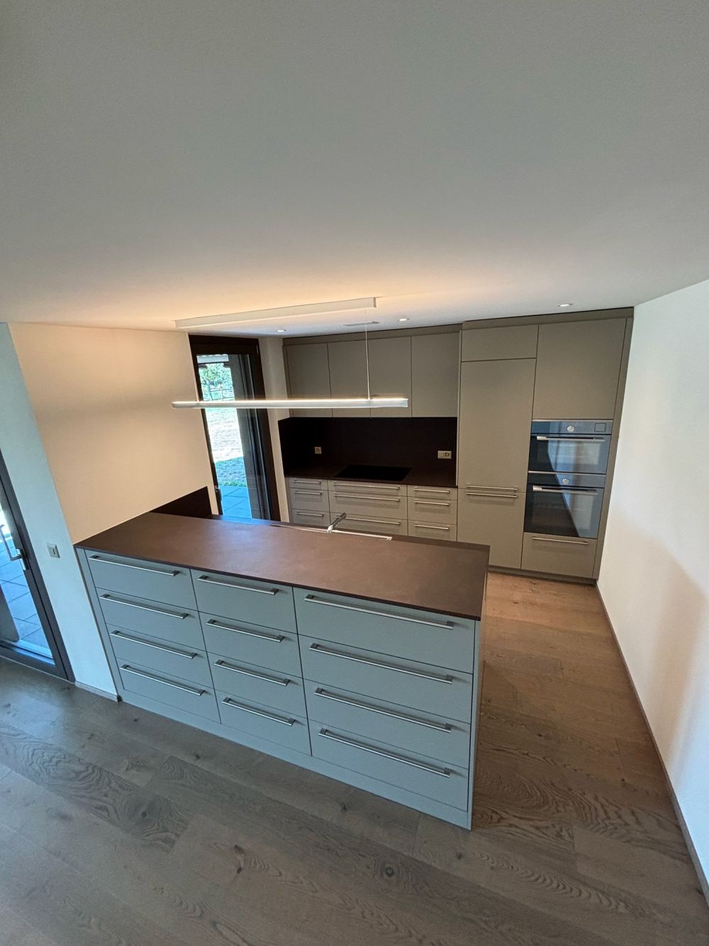 Grosszügige 4.5 Zimmer-Gartenwohnung mit riesigem idyllischem Garten - Bild 6