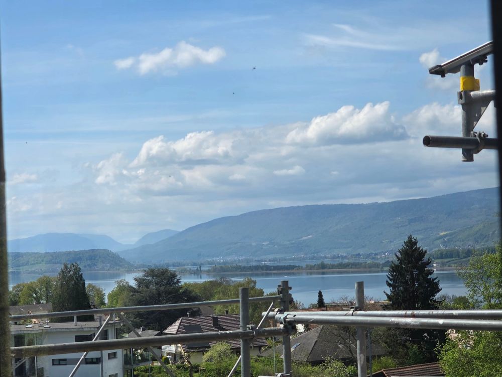 Exklusive 4-Zimmer-Attikawohnung mit Seesicht - Bild 1