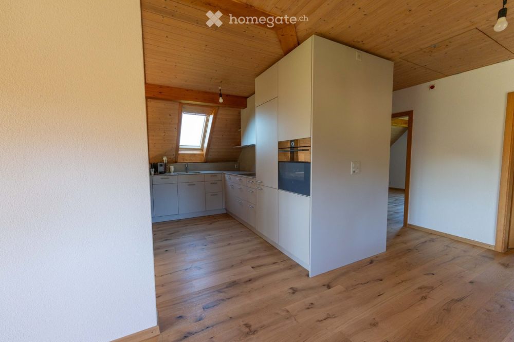 Charmante 3.5-Zimmer-Dachwohnung  – Humlikon, Im Riet 16 - Bild 4