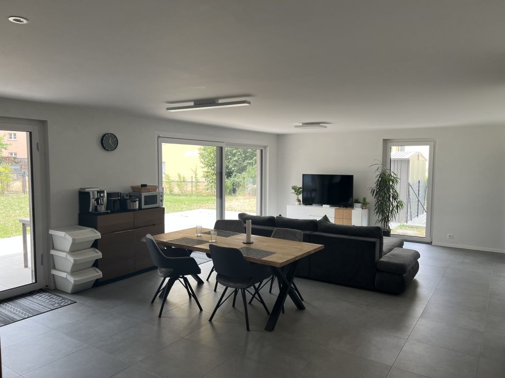 Chambre meublée en colocation – Renens, rez-de-chaussée - Bild 1